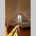 La Lanterne: Grande Maison A Deux Pas De La Holiday home La Chapelle-sur-Dun