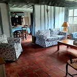 Holiday home La Lanterne: Grande Maison A Deux Pas De La La Chapelle-sur-Dun