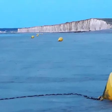 La Lanterne: Grande Maison à Deux Pas De La * La Chapelle-sur-Dun
