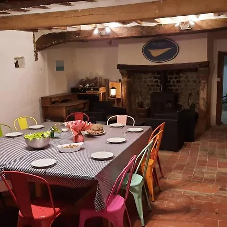 La Lanterne: Grande Maison A Deux Pas De La La Chapelle-sur-Dun